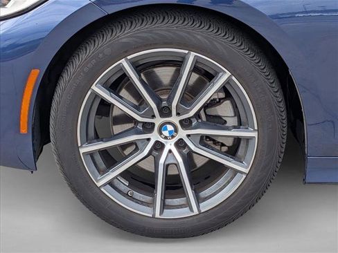 Used 2019 BMW 330i Sedan w/ Driving Assistance Package image 10