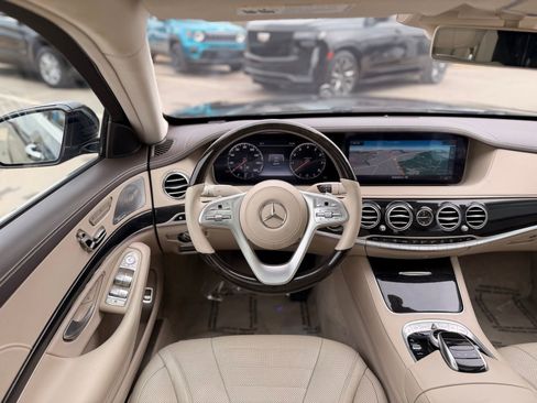 Used 2020 Mercedes-Benz S 560 4MATIC Sedan image 46