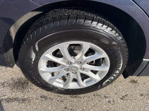 Used 2019 Chevrolet Equinox LS image 11