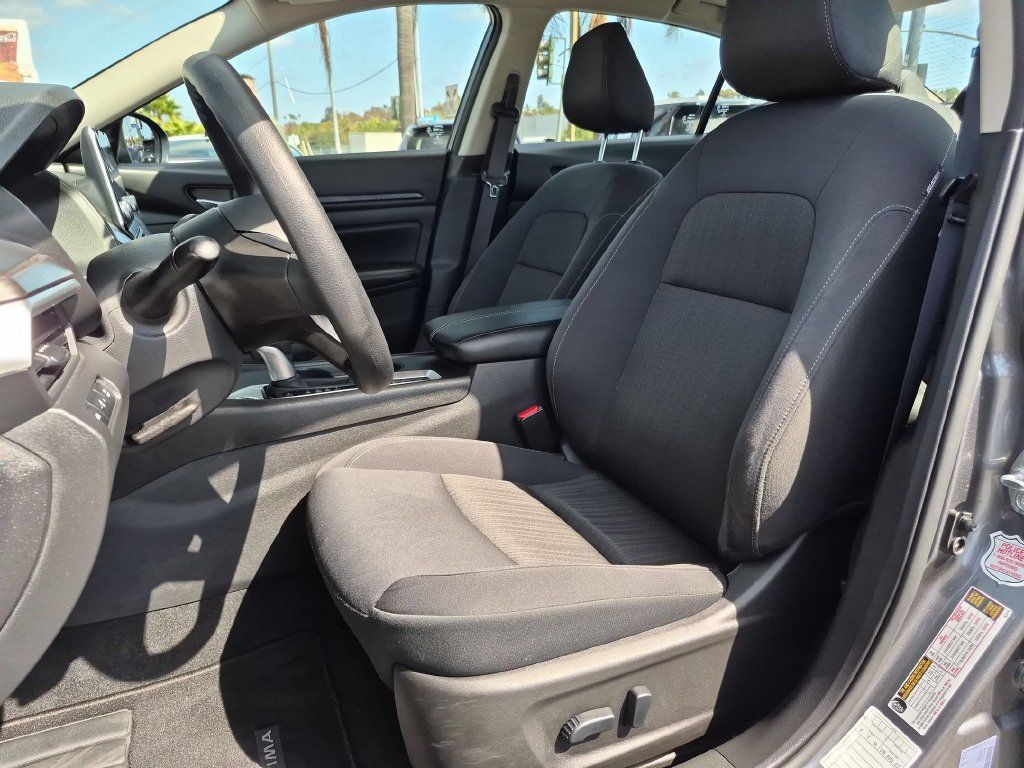 Used 2025 Nissan Altima 2.5 SV AWD/4WD image 24