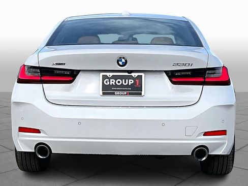 Used 2023 BMW 330i xDrive Sedan w/ Driving Assistance Package image 5