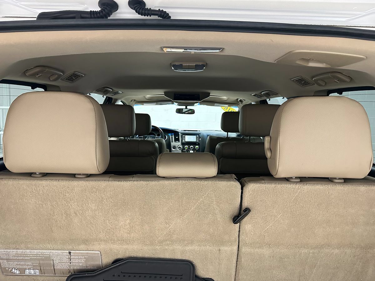 Used 2016 Toyota Sequoia Platinum AWD/4WD image 9