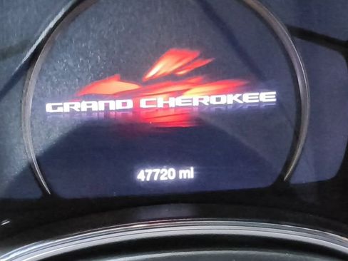 Used 2021 Jeep Grand Cherokee SRT w/ Trailer Tow Group IV AWD/4WD image 18