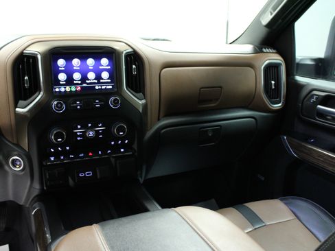 Used 2023 Chevrolet Silverado 2500 High Country w/ Safety Package II image 19