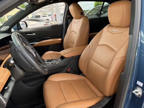 Used 2024 Cadillac XT4 Premium Luxury FWD image 25