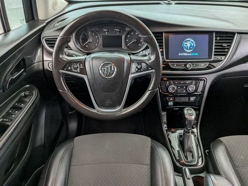 Used 2020 Buick Encore Preferred image 22
