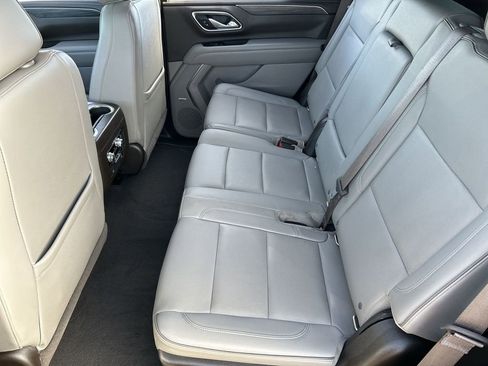 Used 2021 GMC Yukon SLT image 25