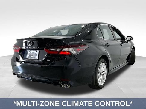 Used 2022 Toyota Camry SE FWD image 7