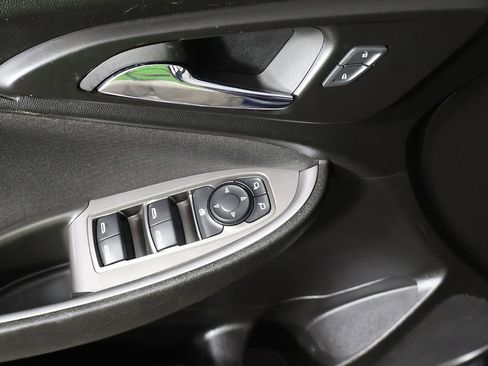 Used 2023 Chevrolet Malibu LS FWD image 29