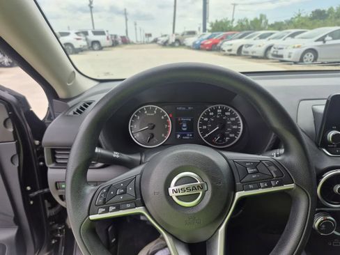 Used 2022 Nissan Sentra S FWD image 26
