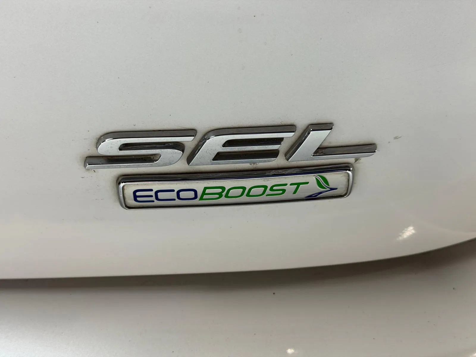 Used 2018 Ford Edge SEL w/ Equipment Group 201A FWD image 10