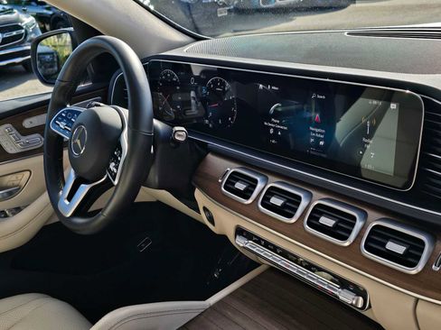 Used 2021 Mercedes-Benz GLE 350 4MATIC image 10