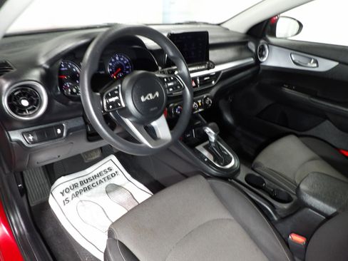 Used 2022 Kia Forte LXS image 10