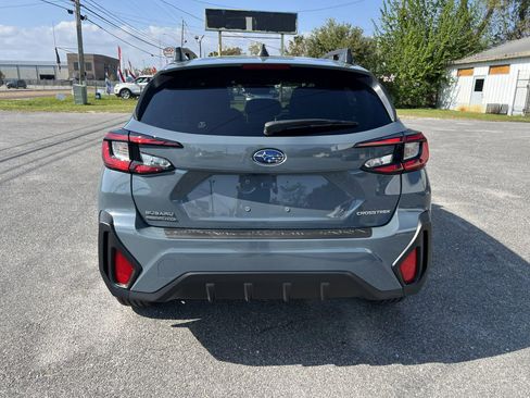 Used 2025 Subaru Crosstrek 2.0i Premium image 7