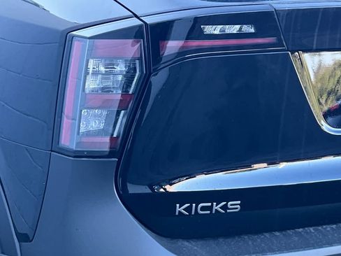 New 2026 Nissan Kicks SR w/ Illumination Package image 34