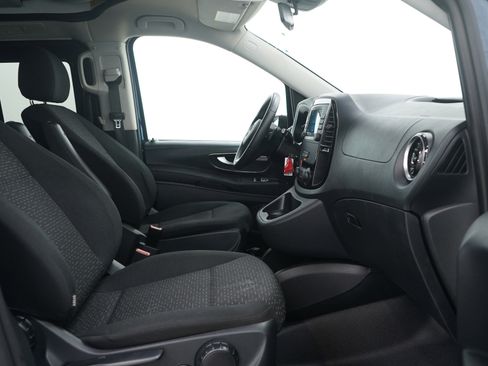 Used 2021 Mercedes-Benz Metris Passenger image 12