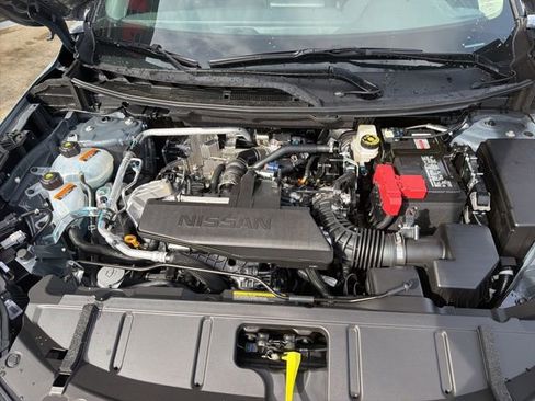 New 2026 Nissan Rogue SV FWD image 24