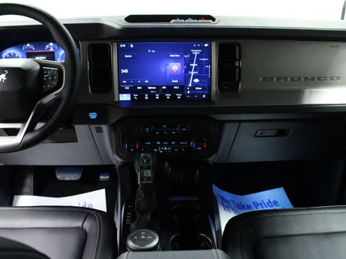 New 2026 Ford Bronco Outer Banks image 18