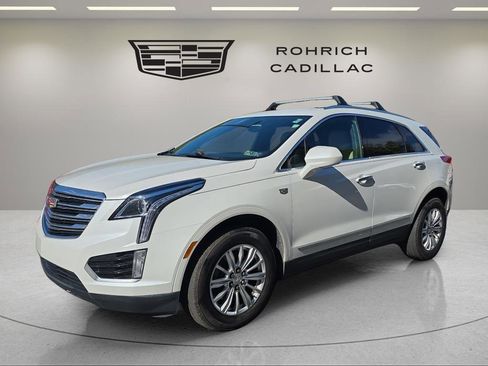 Used 2018 Cadillac XT5 AWD image 1