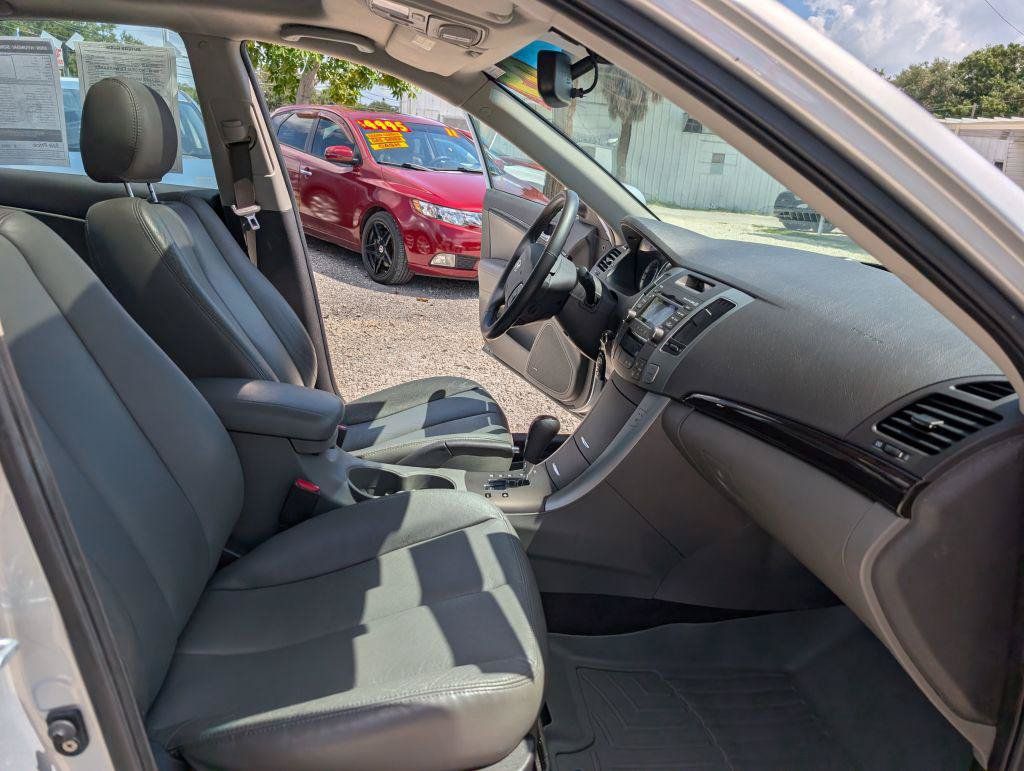 Used 2009 Hyundai Sonata Limited FWD image 13