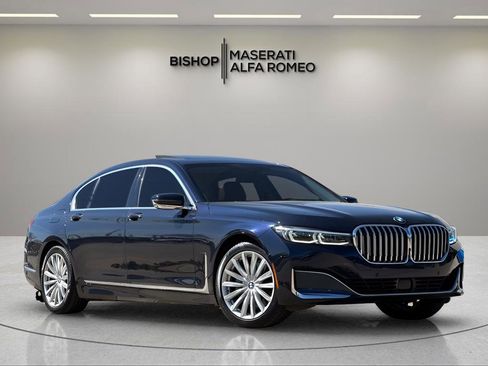 Used 2020 BMW 740i w/ Premium Package image 1