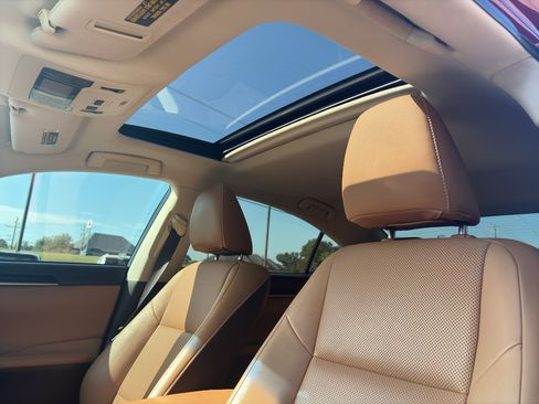 Used 2018 Lexus ES 350 w/ Premier Package FWD image 29
