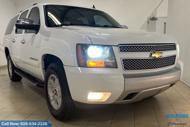 Used 2007 Chevrolet Suburban LT w/ LT Preferred Equipment Group AWD/4WD image 2