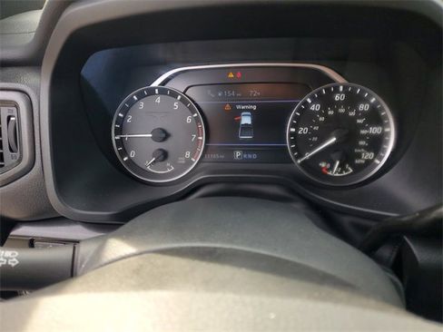 Used 2024 Nissan Titan SV w/ SV Bronze Edition Package image 17