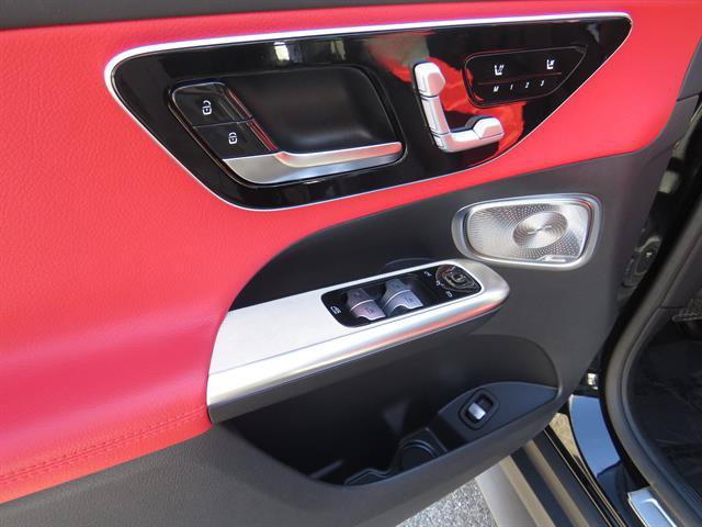 Used 2026 Mercedes-Benz GLC 300 4MATIC image 9