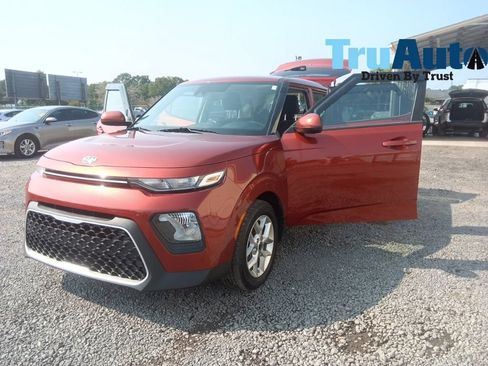 Used 2020 Kia Soul S FWD image 11
