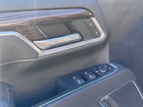 Used 2025 Chevrolet Silverado 2500 LT w/ Convenience Package AWD/4WD image 10