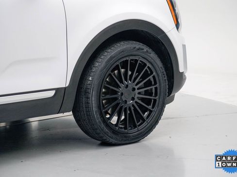 Used 2022 Kia Telluride EX w/ EX Premium Package image 26