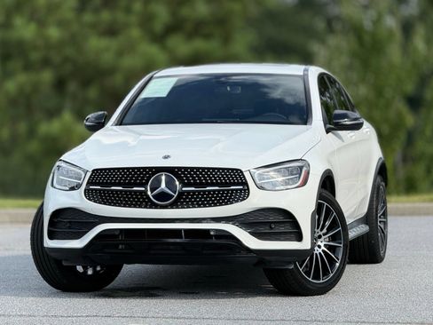 Used 2020 Mercedes-Benz GLC 300 4MATIC Coupe image 2