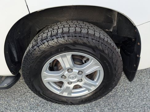 Used 2013 Toyota Sequoia SR5 image 10