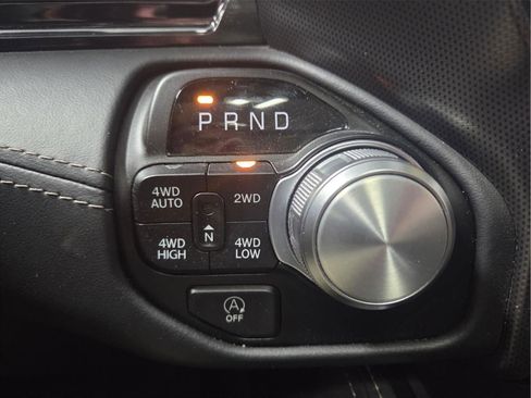 Used 2023 RAM 1500 Limited w/ Body Color Bumper Group image 25