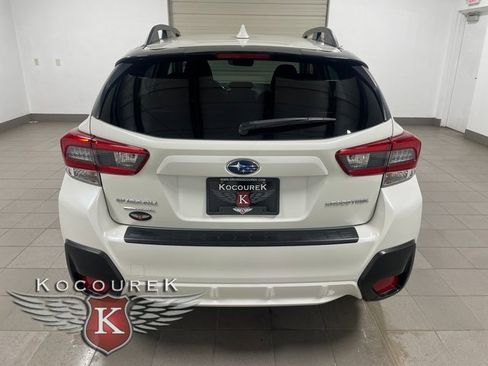 Used 2023 Subaru Crosstrek 2.0i Premium image 5