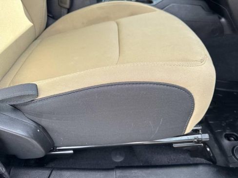 Used 2020 Jeep Wrangler Unlimited Sport image 31