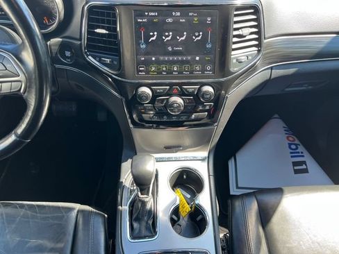 Used 2021 Jeep Grand Cherokee Limited AWD/4WD image 11