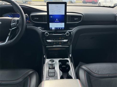 Used 2023 Ford Explorer ST w/ Equipment Group 401A image 5