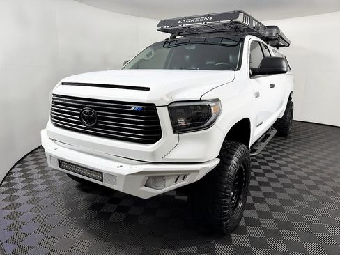 Used 2014 Toyota Tundra SR5 image 3