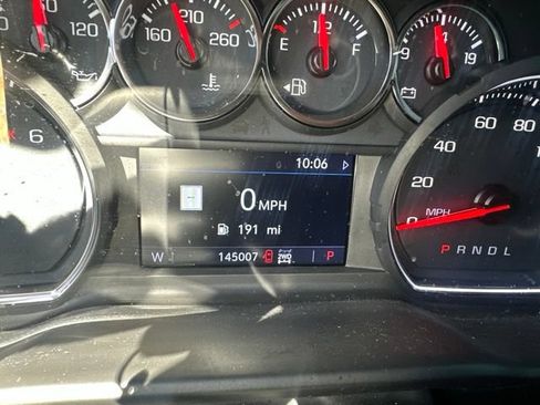 Used 2019 Chevrolet Silverado 1500 LTZ w/ LTZ Premium Package AWD/4WD image 19