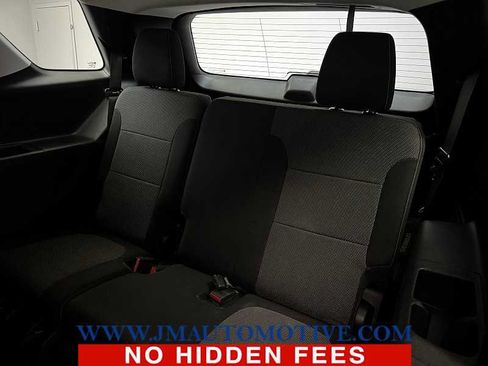 Used 2019 Chevrolet Traverse LT image 16