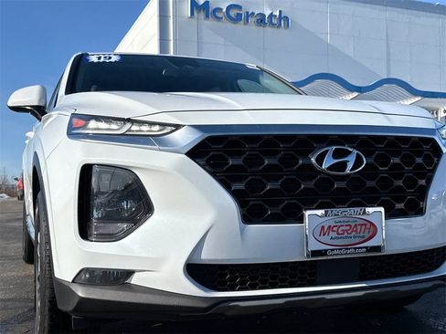 Used 2019 Hyundai Santa Fe SEL image 11