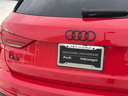 Used 2024 Audi Q3 2.0T Premium Plus image 13