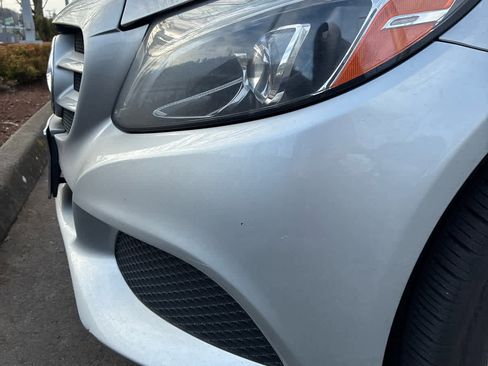 Used 2018 Mercedes-Benz C 300 4MATIC Sedan image 21