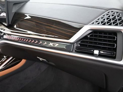 Used 2026 BMW X7 xDrive40i image 24