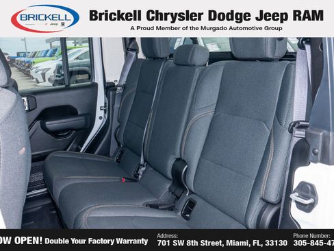 Used 2025 Jeep Gladiator Sport AWD/4WD image 18