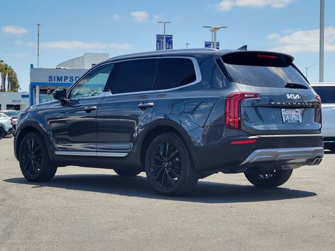 Used 2022 Kia Telluride SX FWD image 2