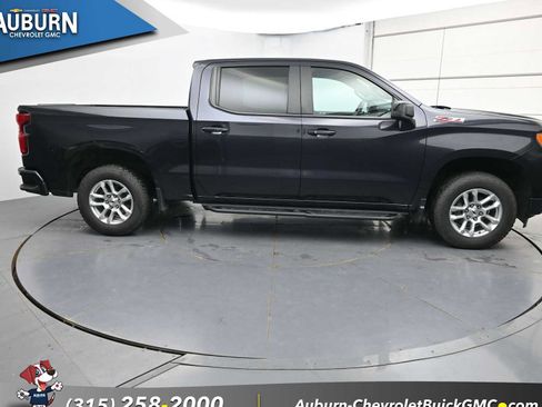Used 2024 Chevrolet Silverado 1500 RST AWD/4WD image 16