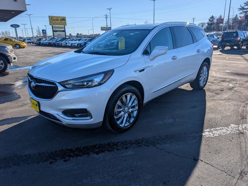 Used 2019 Buick Enclave Premium w/ Experience Buick Package image 4